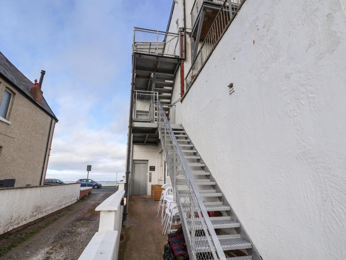 Ty Canol Rhyl Exteriér fotografie