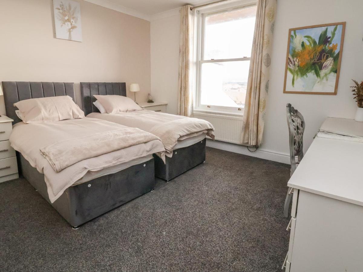 Ty Canol Rhyl Exteriér fotografie